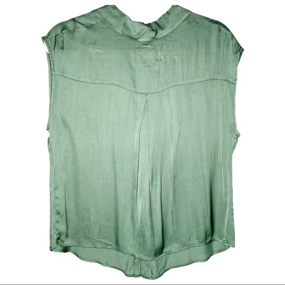 Chaser Green Silky Cap Sleeve Button Down Blouse Medium - Picture 6 of 7